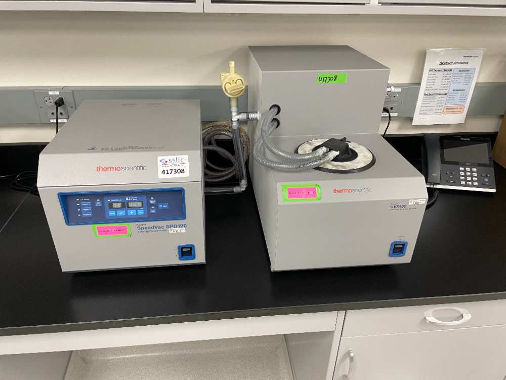 Image of Thermo Scientific SpeedVac SPD120 Vacuum Concentrator with UVS450 System